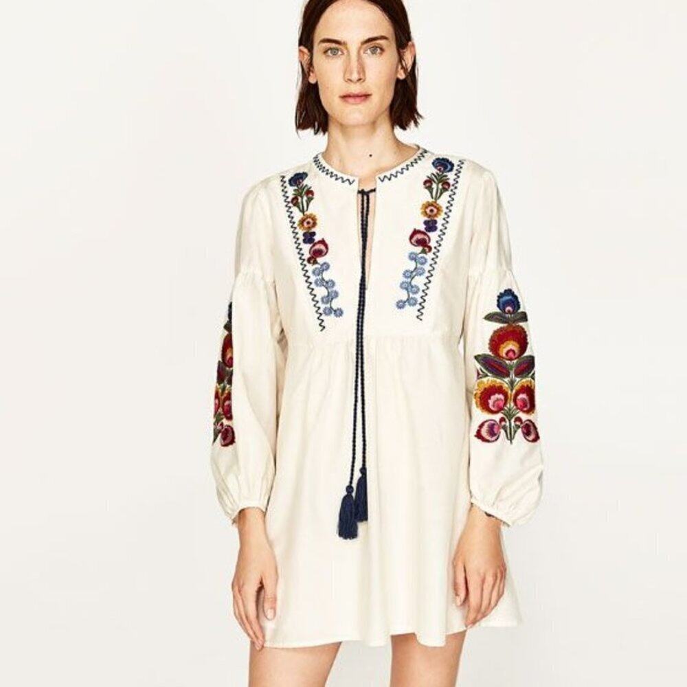 Zara Embroidery Dress Size S